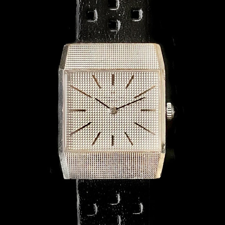 漢密爾頓 Tonneau 格紋裝飾銀色錶盤