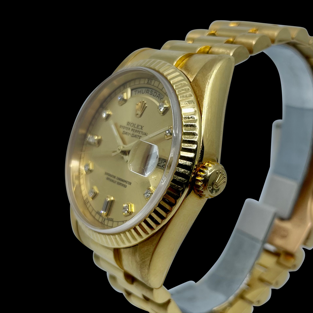 Rolex Day-Date 18 quilates con diamantes en oro completo